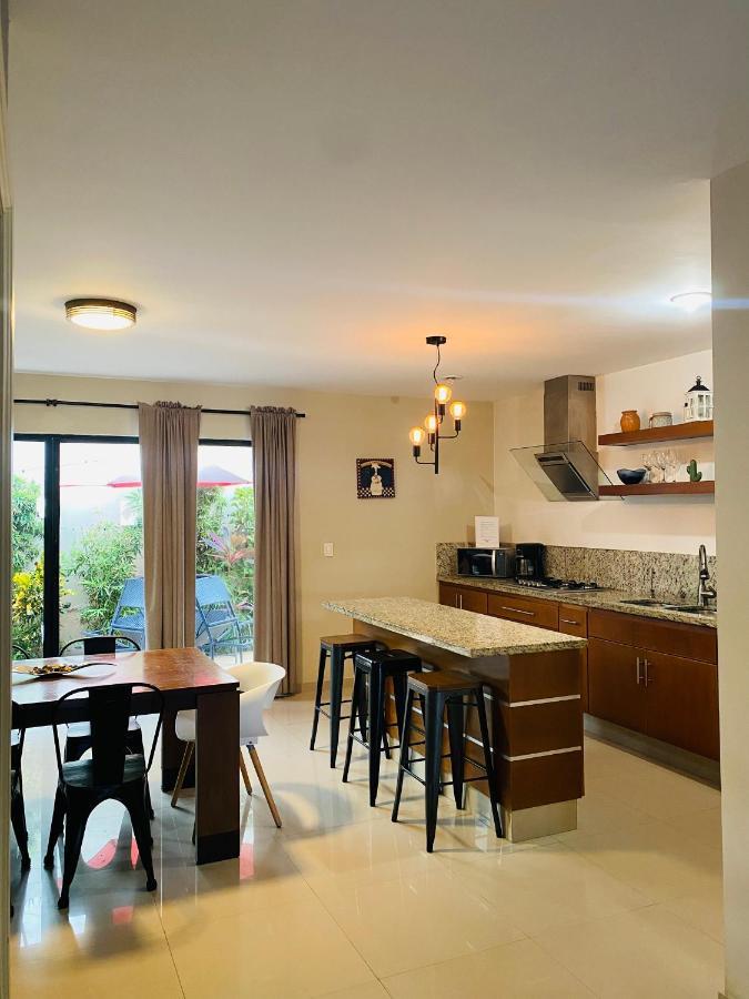 Departamento Muy Cerca De La Playa En Condominios La Paz 马萨特兰 外观 照片